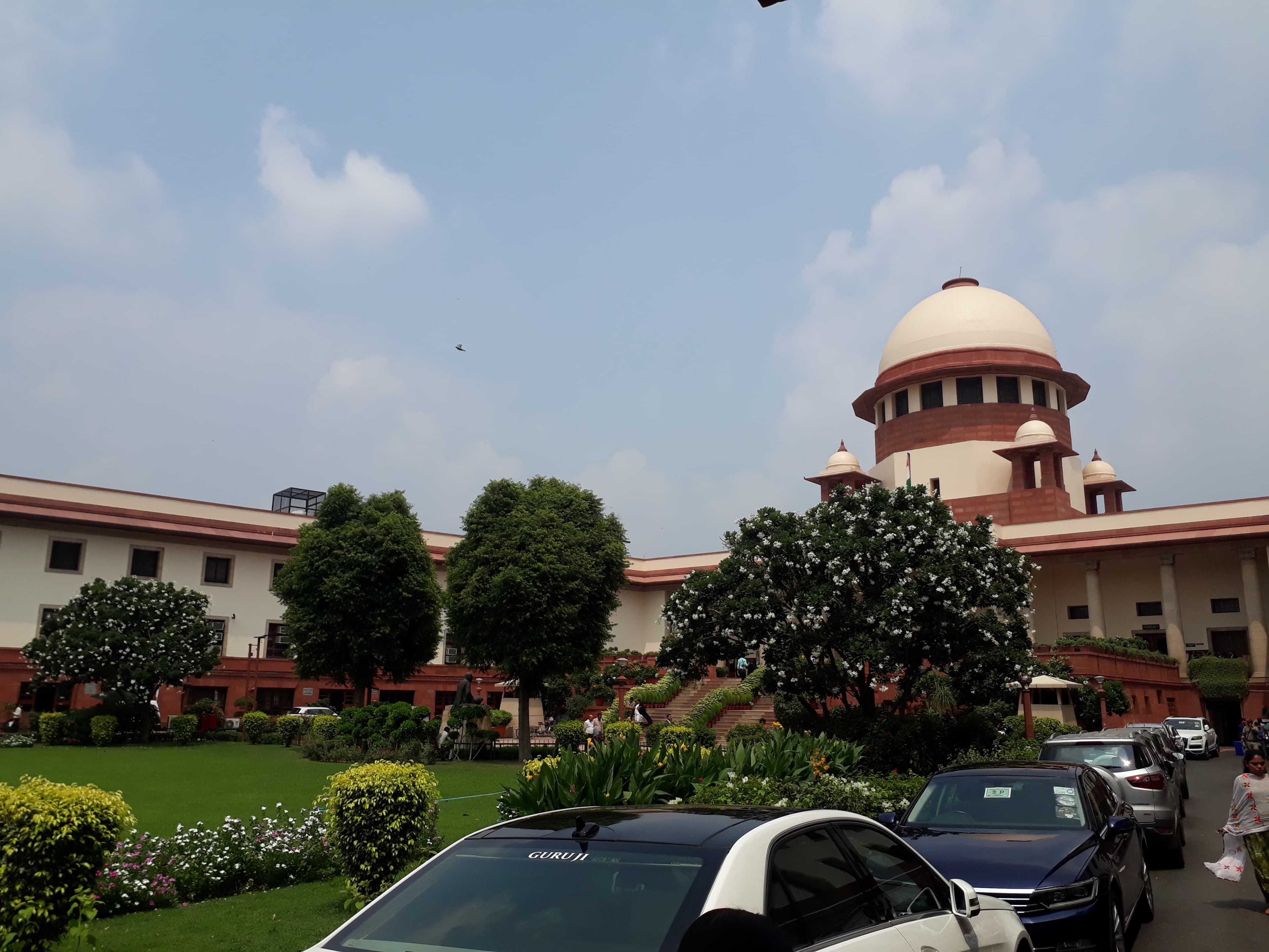 Inside view of the Supreme Court of India building, illustrating the bench where the January 2026 ruling on Section 35 BNSS notice service was delivered