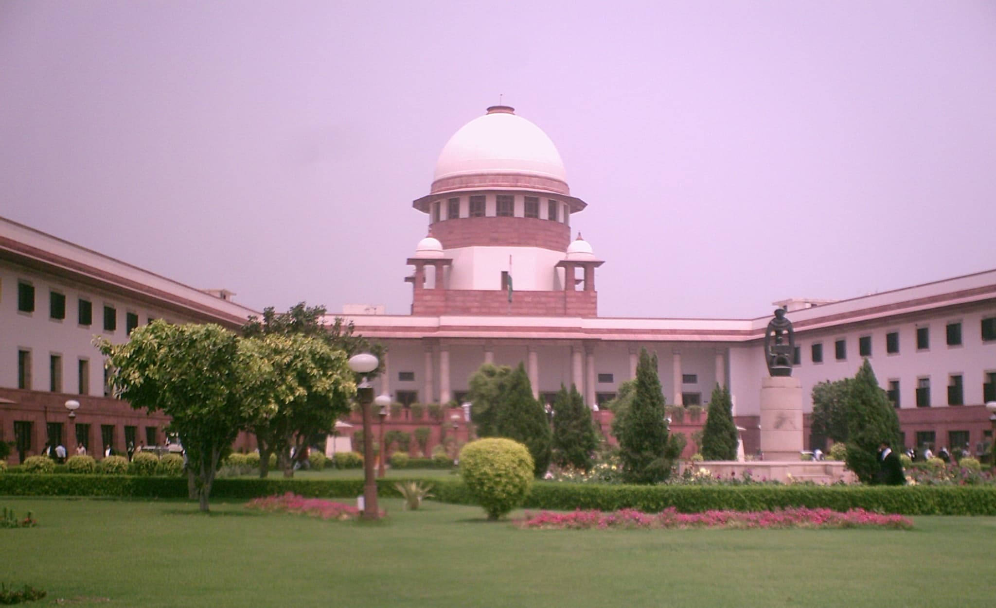 भारत के सर्वोच्च न्यायालय का भवन, कानूनी संदर्भ